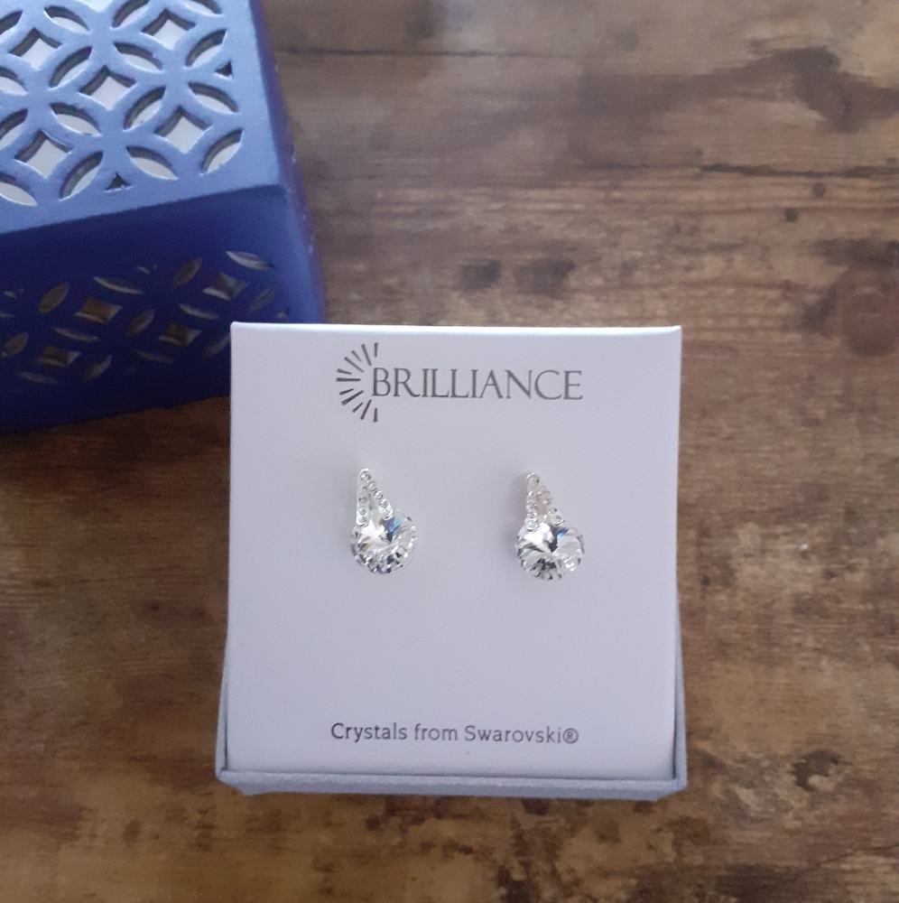 Brillance earrings by Swarovski 🦢 NWT